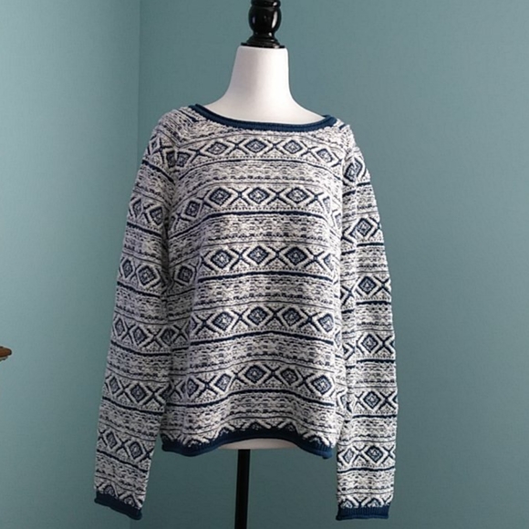 Northern Reflections Comfy Sweater - Picture 1 of 7